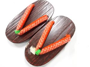 漆塗り　桐下駄(15センチ)